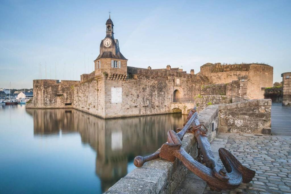 L'Océan à 100m via une venelle privée, la Ville Close à 500m, l'Archipel des Glénan à l'horizon Concarneau Esterno foto